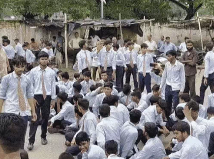 जेन-अल्फा के प्रदर्शन ने क्यों बढ़ाई सरकार की चिंता?